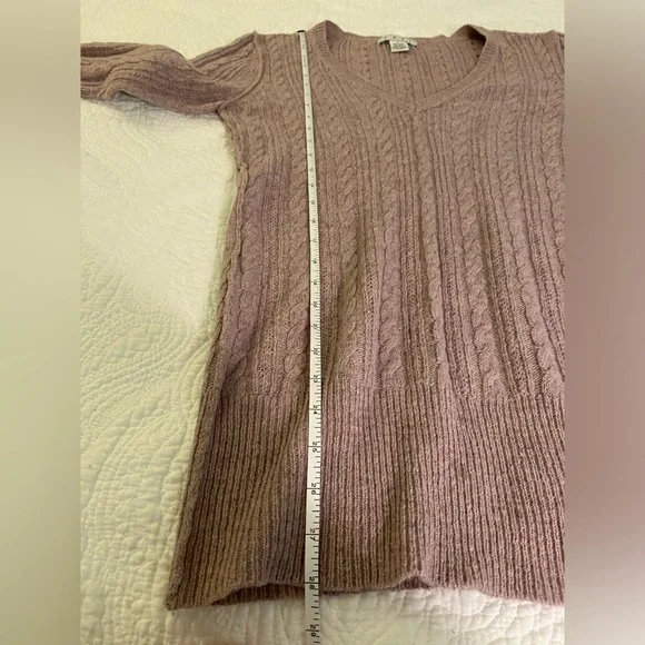 CAbi Alpaca Wool V-Neck Cable Knit Pink Purple Sweater Size Small - Picture 6 of 7